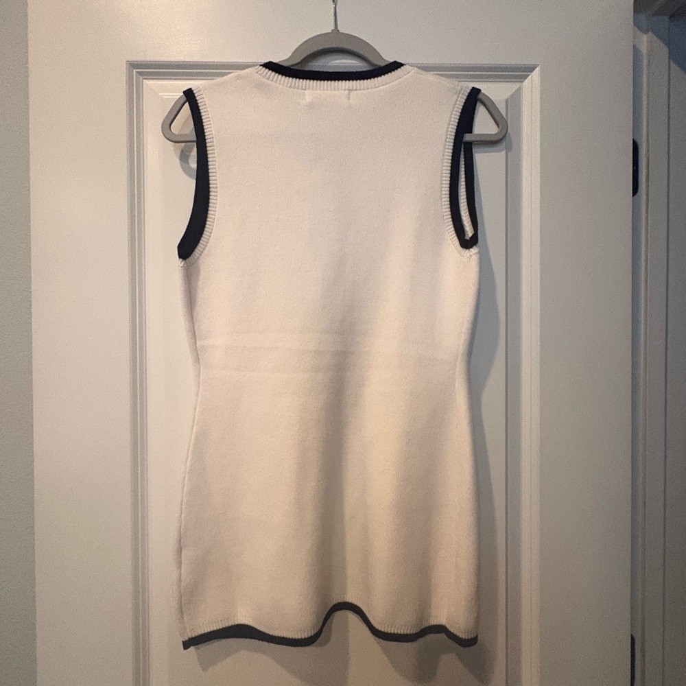 Showpo Cream Knit Top with Black Trim - Picture 4 of 6